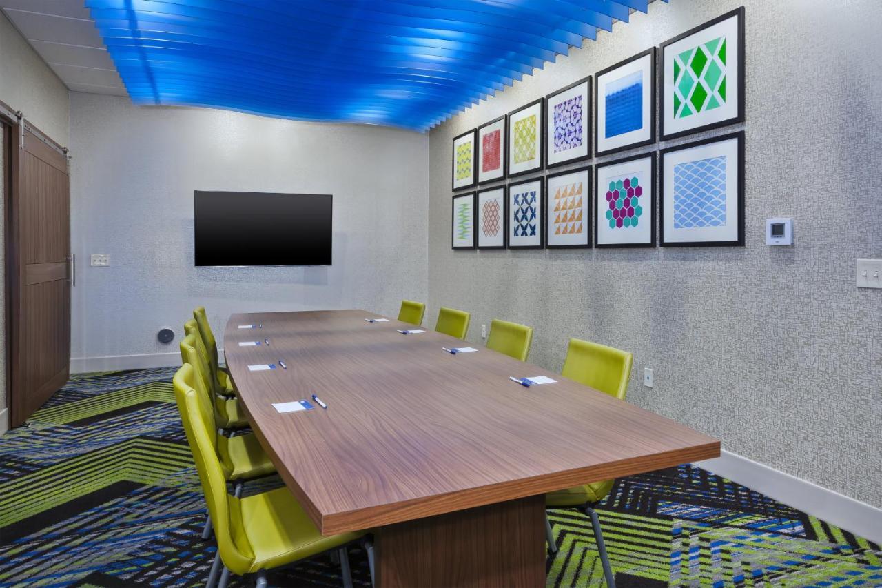 Holiday Inn Express & Suites - Painesville - Concord By Ihg Extérieur photo